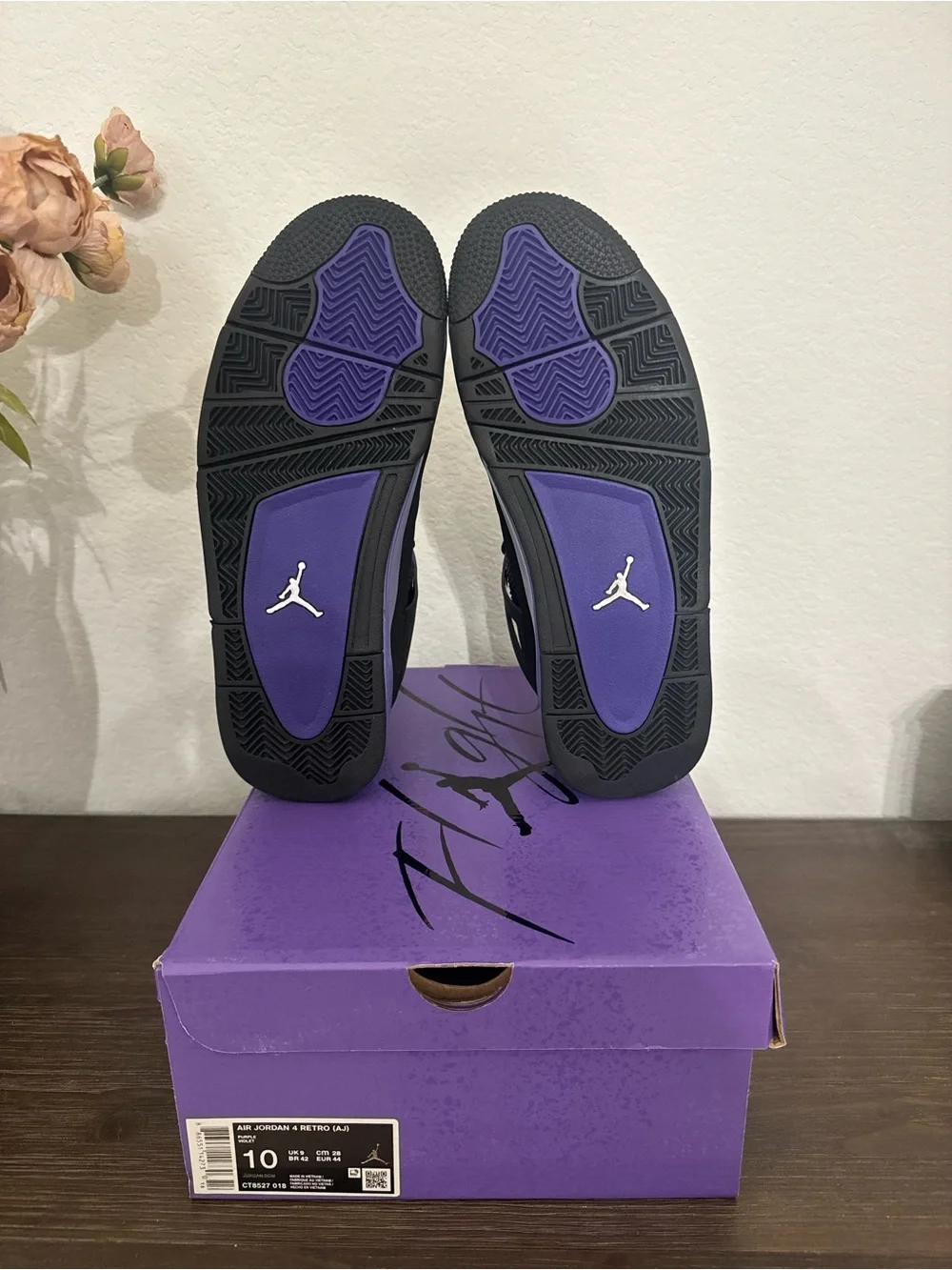 Jordan 4 Purple Thunder